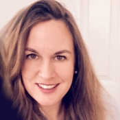 Profil und Vita von Julia Schwackhöfer - Praxis für Naturheilkunde und Microkinesitherapie bei München